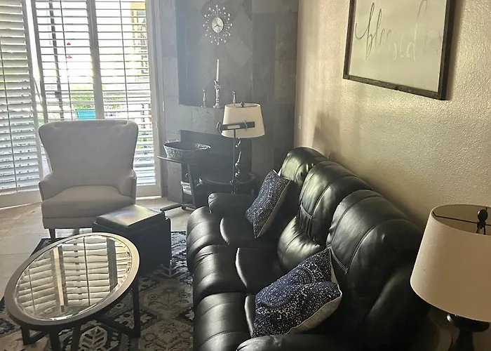 Luxury Biltmorecondo - 32nd And Camelback - Biltmore Golf Course *